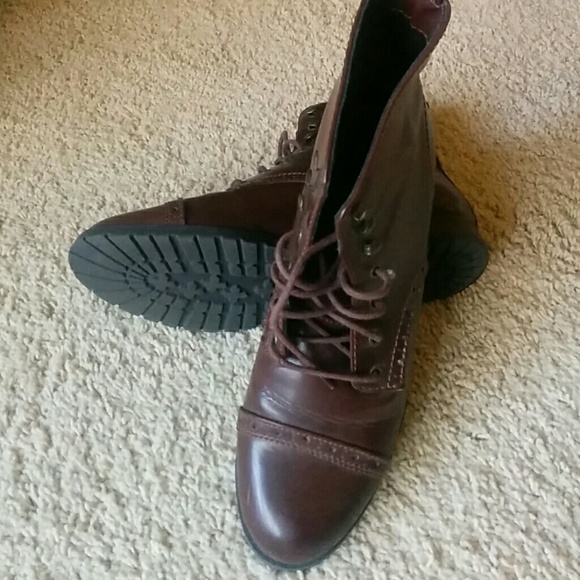H&M Shoes - Women's Lace-up Boots